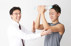 動作フォームを間違えると効果も半減。ケガの要因にもなります。