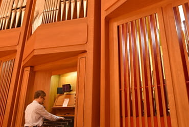 サントリーホールのオルガンの写真